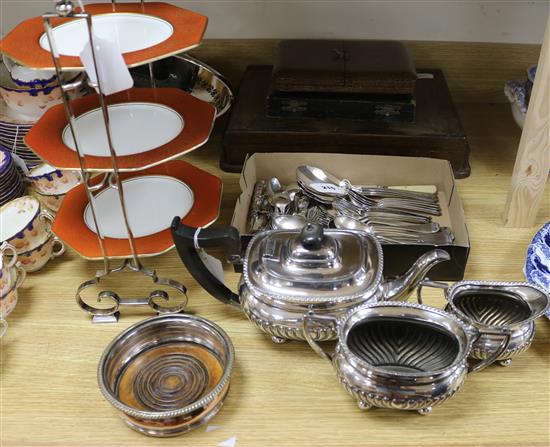 An Asprey Art Deco plated cakestand and sundry plated items, etc.